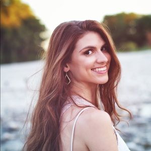 Meet your Posher, Kelsee